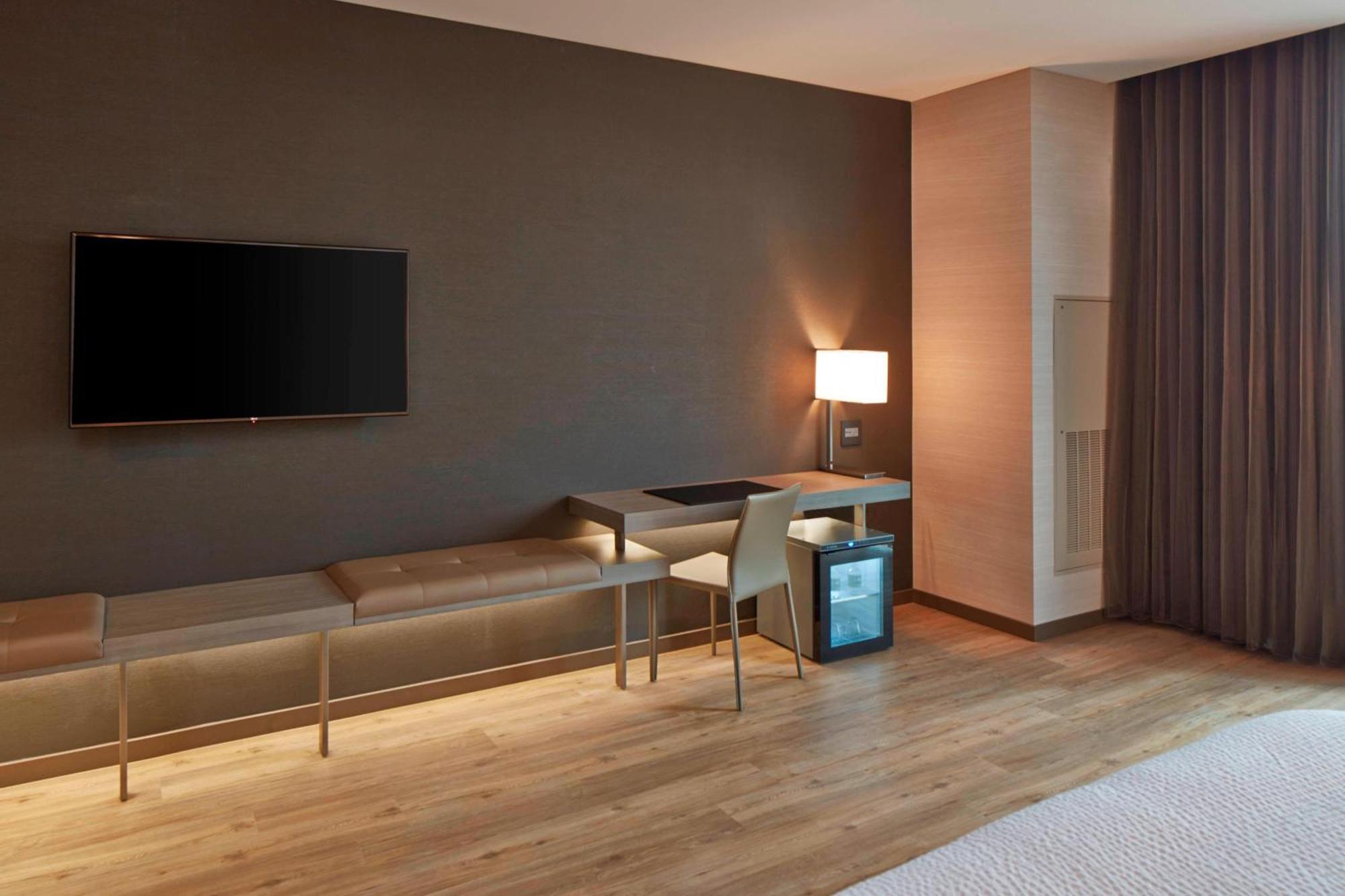 Ac Columbus Hotel